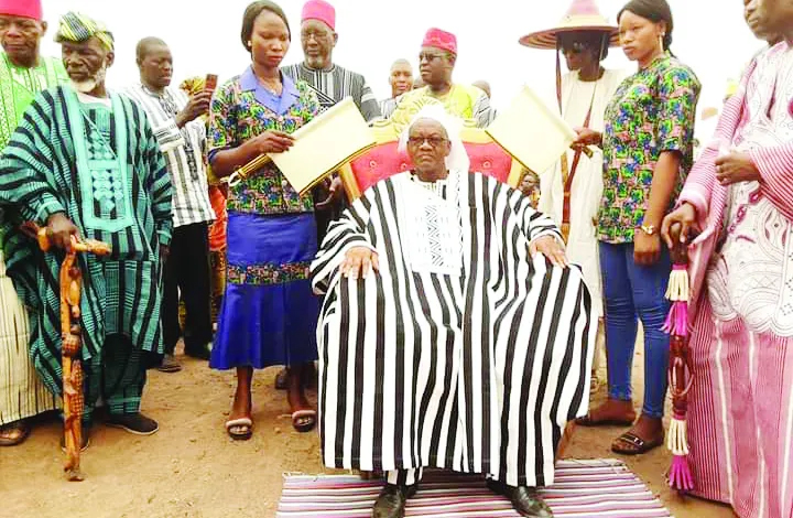 Canton de Sanaba un nouveau chef intronisé Commune de Sanaba